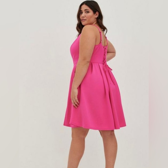 Torrid Sz. 2 (2X/18-20) Pink Mini Scuba Skater Dress - Picture 3 of 5
